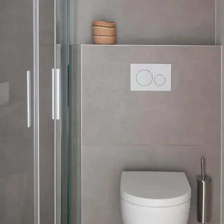 De Gulden Poorte, A Lxryhome Collection * Anvers