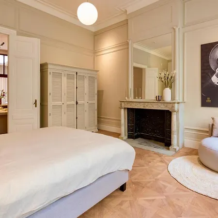 De Gulden Poorte, A Lxryhome Collection Anvers